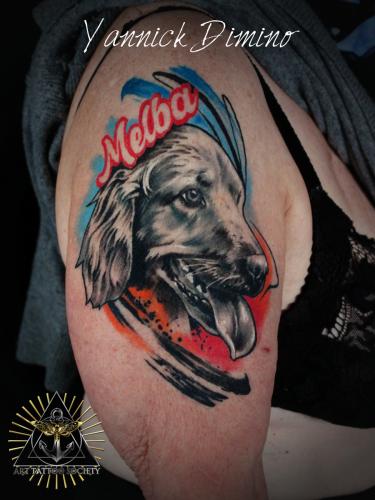 tatouage-chien-labrador-realiste-aquarelle