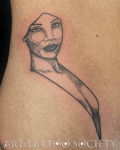 tatouage-pin-up-dotwork