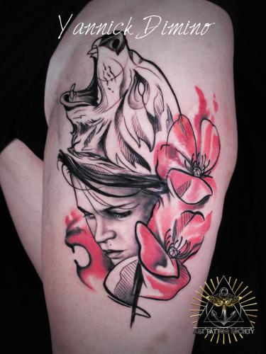 tatouage-portrait-femme-ours-coquelicot-realiste